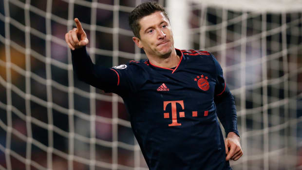 robert-lewandowski-bayern-munich-red-star
